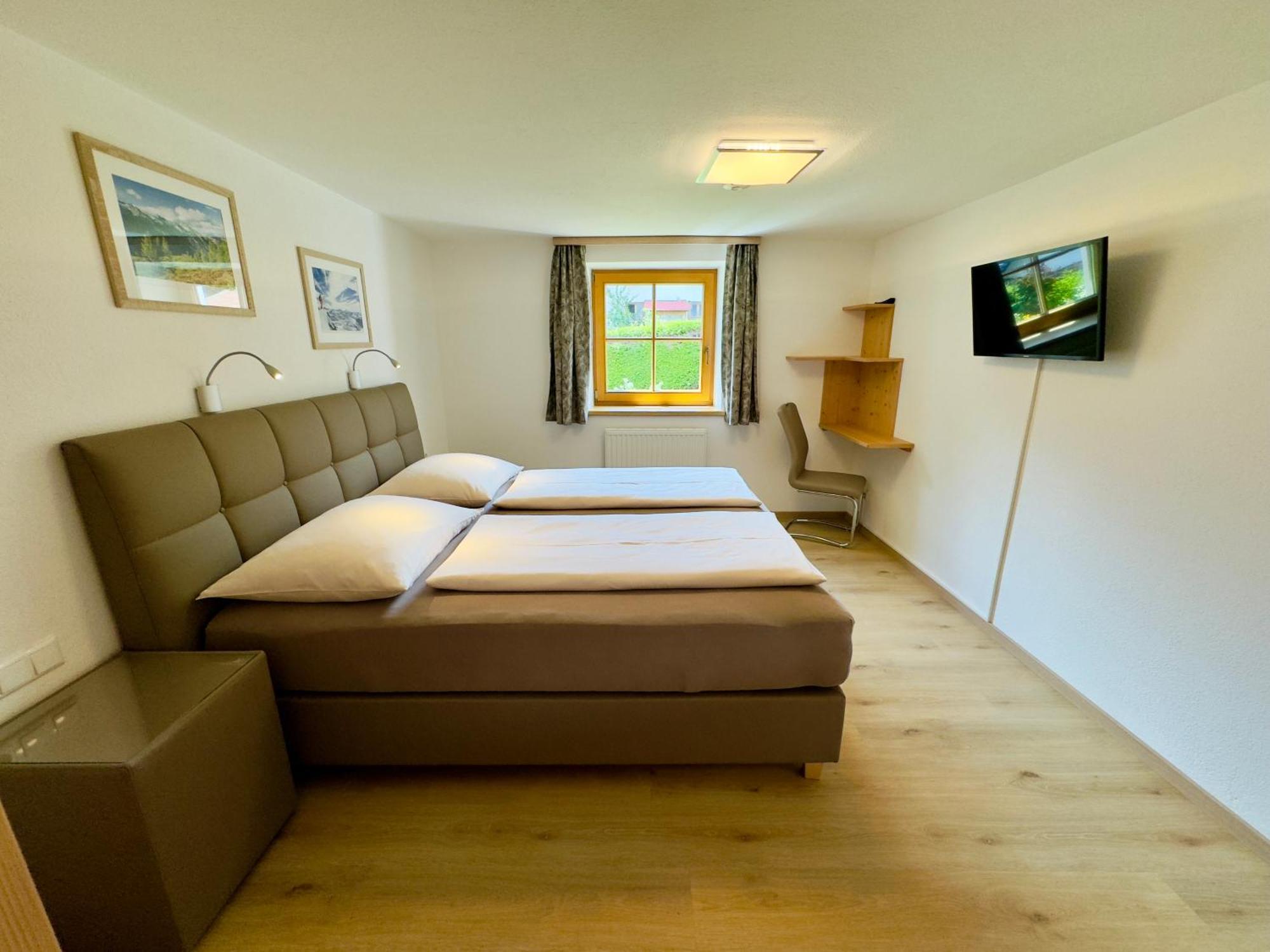Haus St. Bernard Appartement Pettneu am Arlberg Buitenkant foto
