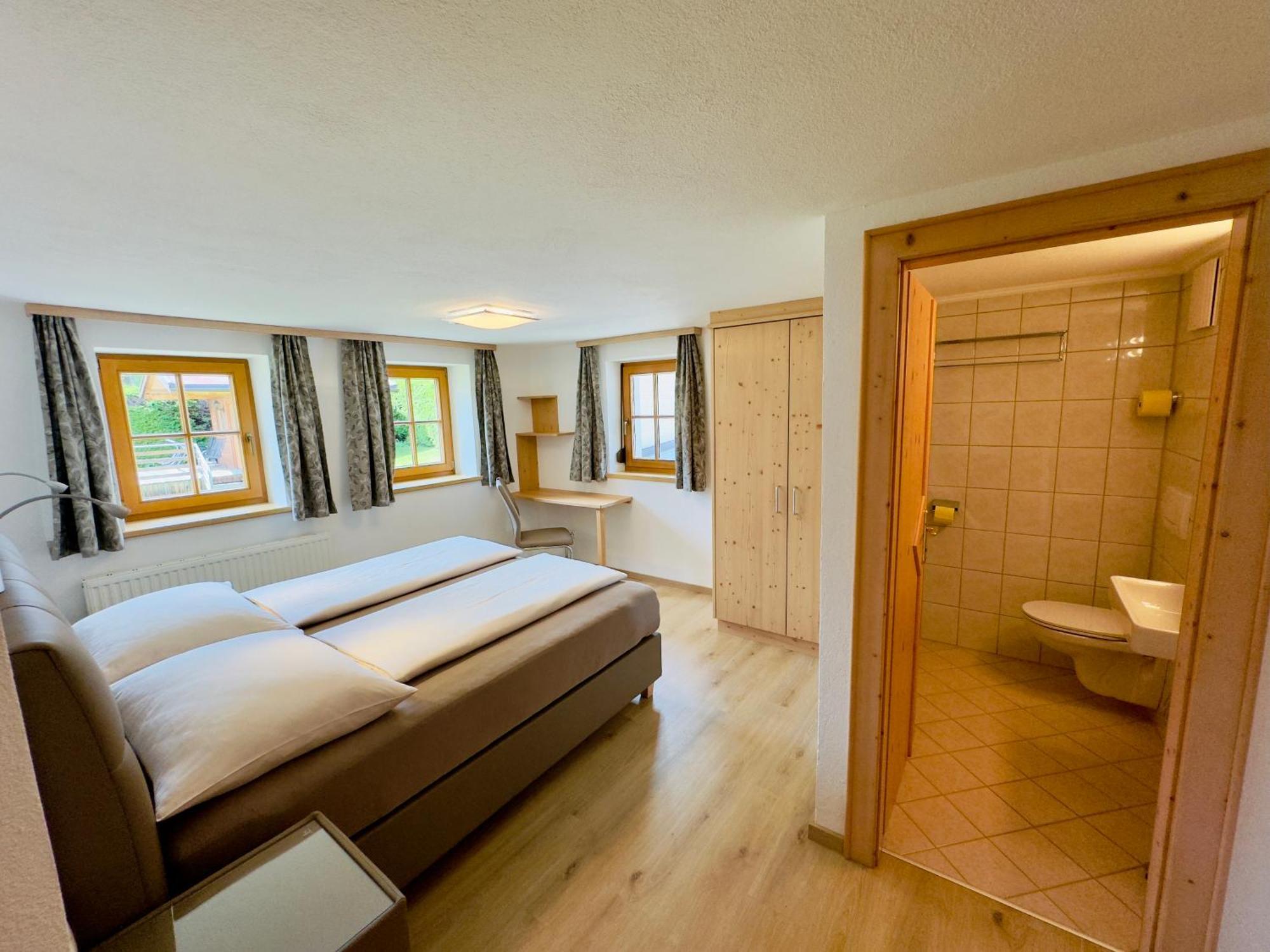 Haus St. Bernard Appartement Pettneu am Arlberg Buitenkant foto